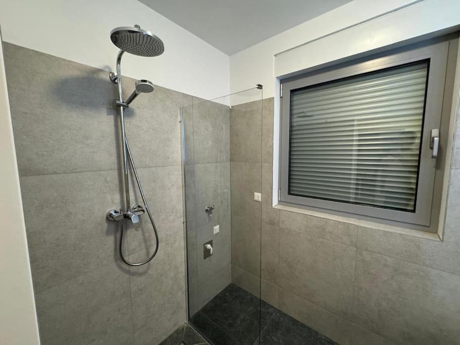 Rooftop Apartment With Balcony & Free Parking ウィーン エクステリア 写真